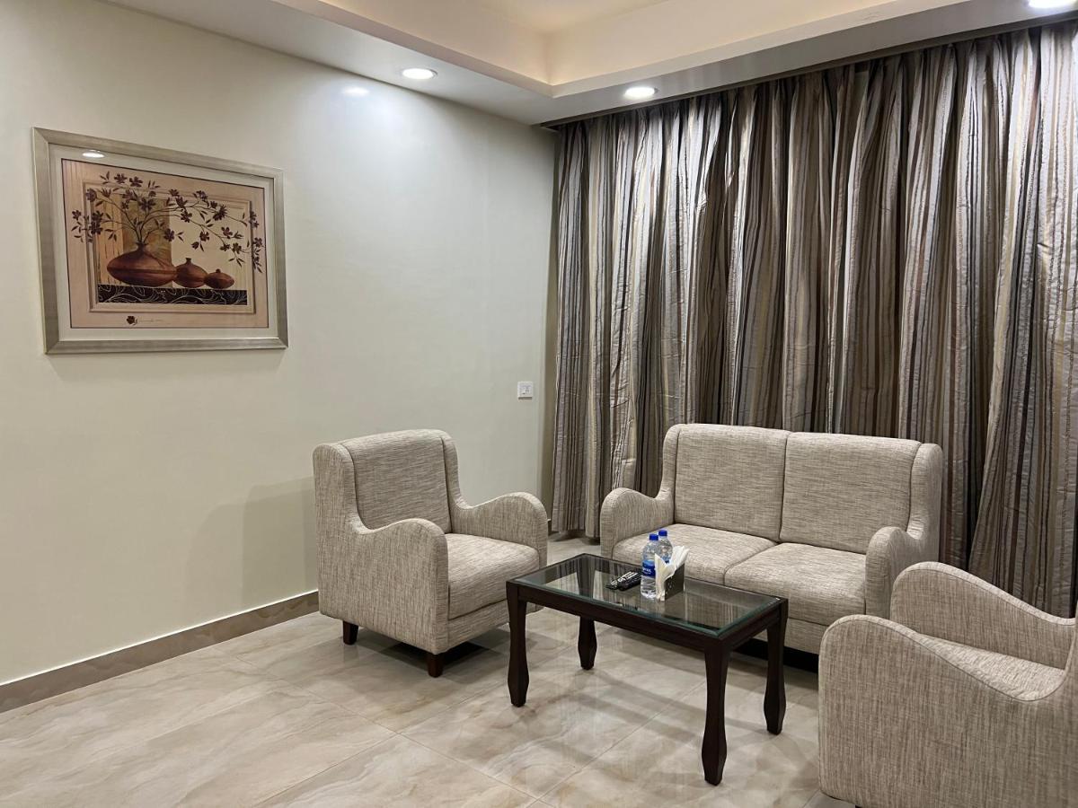 Anukulas Residency - Vellore Otel Dış mekan fotoğraf